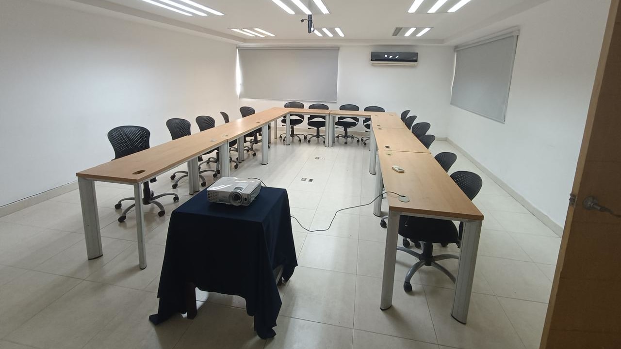 Salón capacitación — foto 8