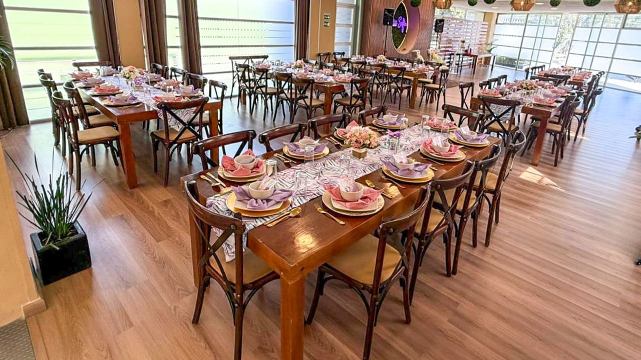 Aventia Salon - Terraza — foto 8