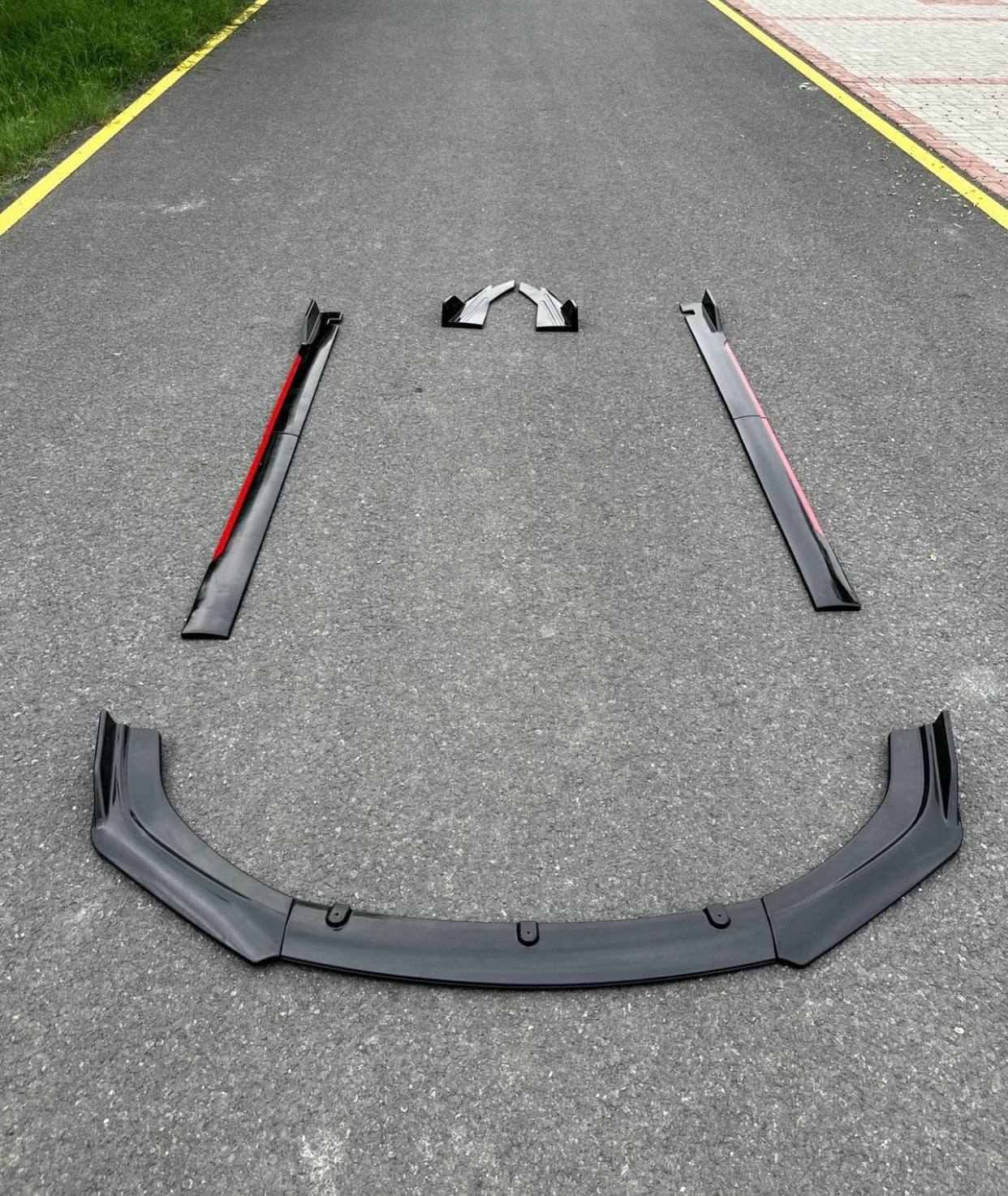 Complete Body Kit – Front Splitter Side Skirts Rear Lip 2