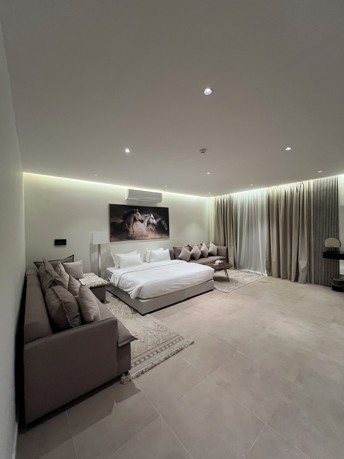 Riyadh Luxury - main image