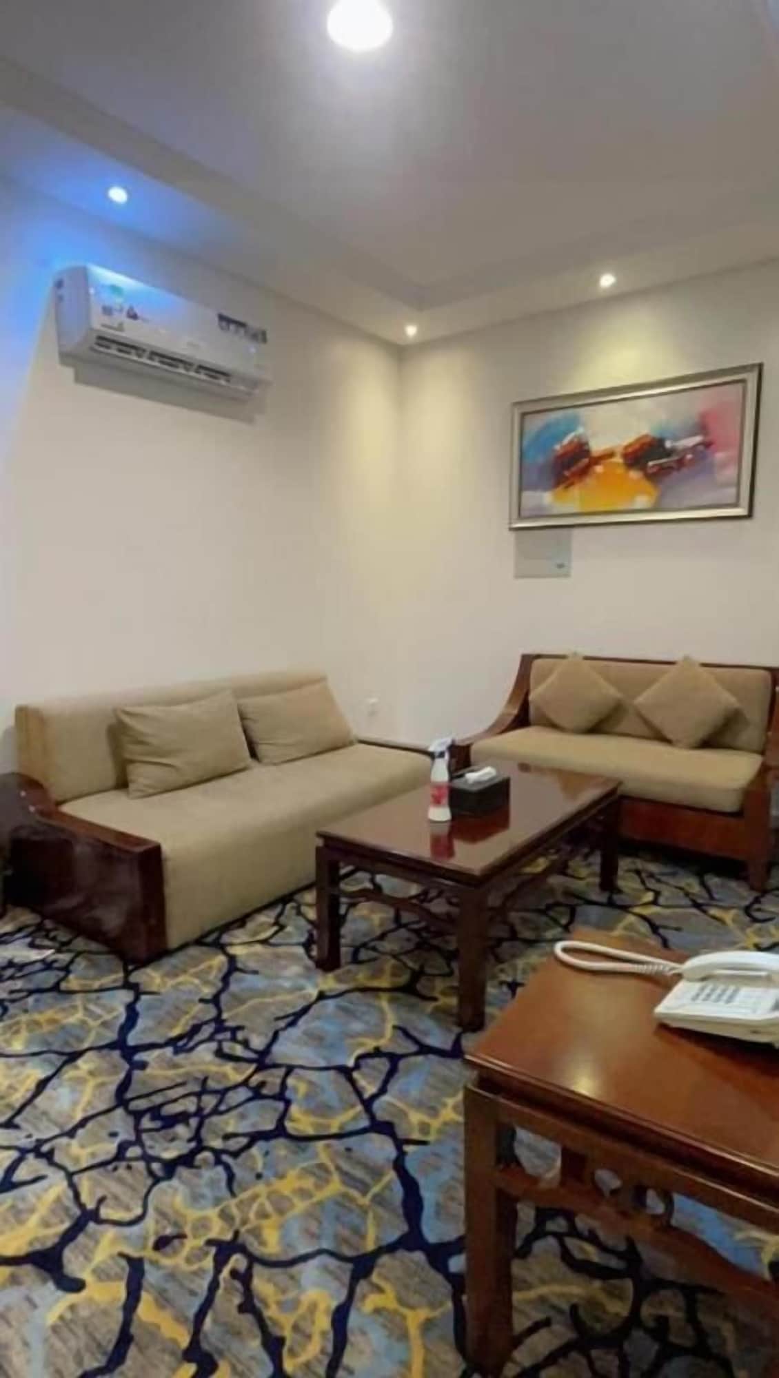 Yodel Serviced Apartments - main image