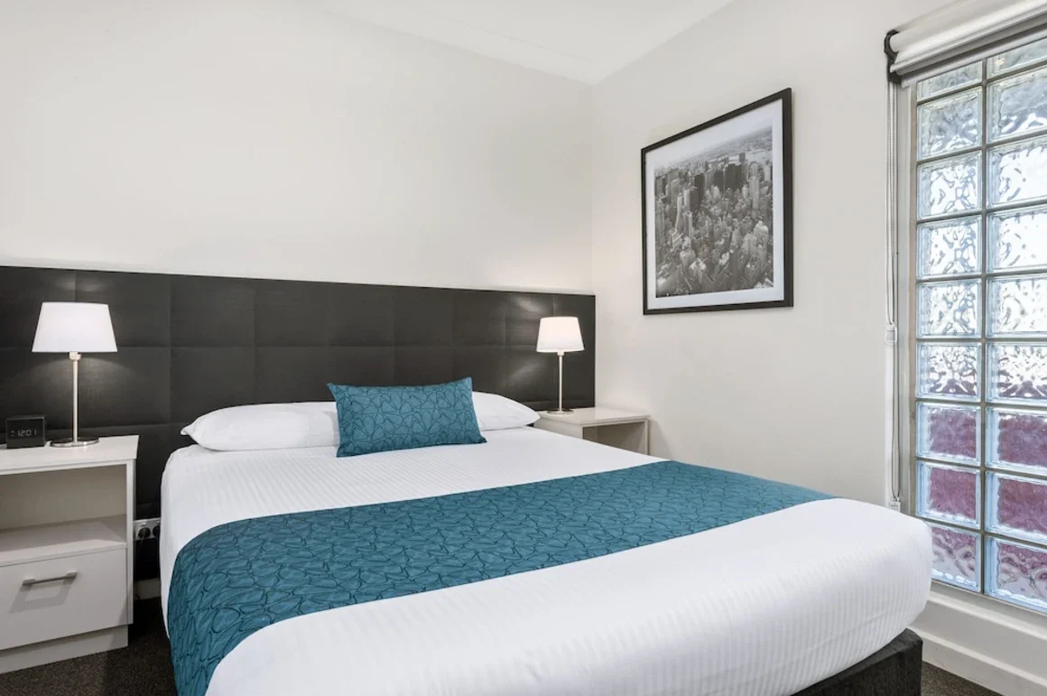 Comfort Inn Suites Manhattan - main image