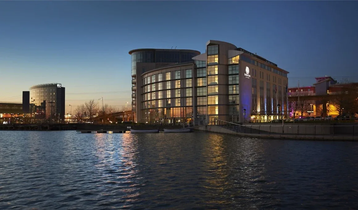 Doubletree By Hilton Hotel London Excel - main image