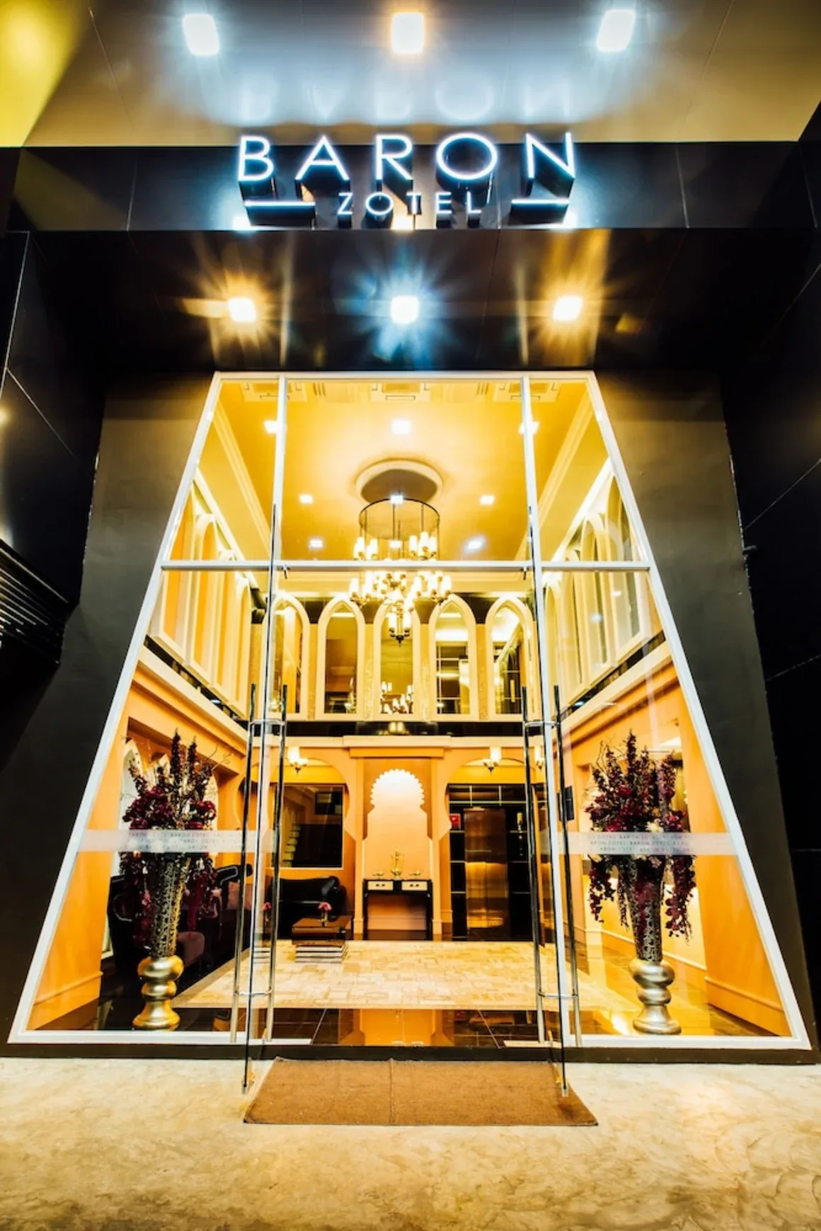 Baron Zotel Bangkok - main image