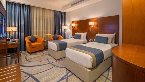 Jiwar Almasi Hotel