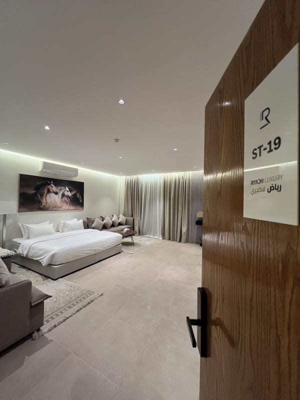 Riyadh Luxury - image 3