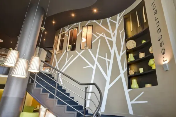 Novotel Paris 14 Porte Dorleans - image 2