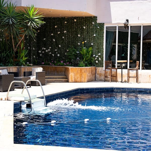 Amman West Luxury Hotel - image 2