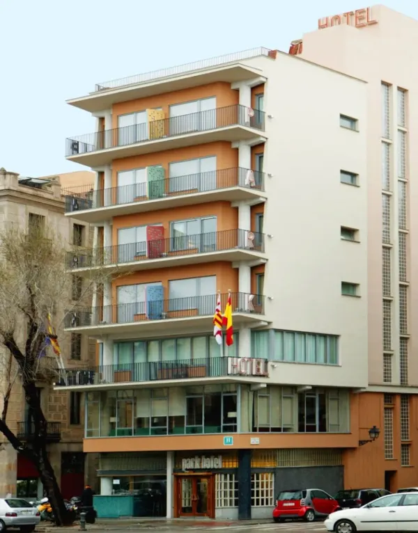 Park Hotel Barcelona - صورة 4