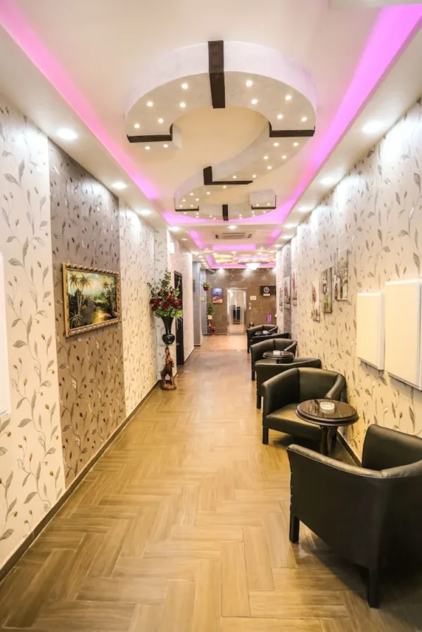 7Boys Hotel - صورة 4