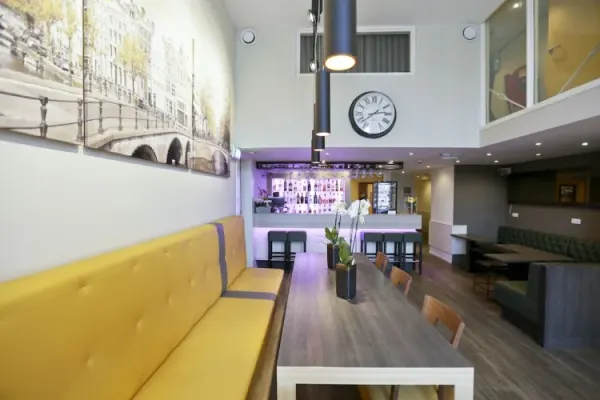 City Hotel Amsterdam - صورة 3
