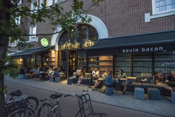 Hotel Not Hotel Amsterdam - صورة 2