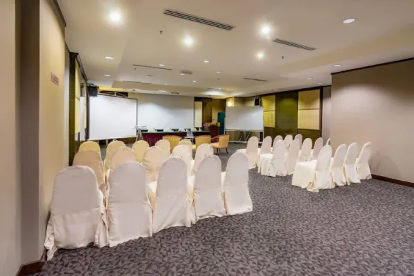 Crystal Crown Hotel Kuala Lumpur - image 2