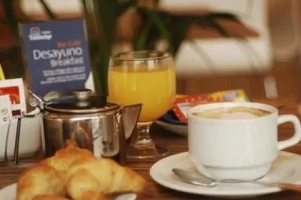 Hotel Travelodge Barcelona Fira - صورة 3