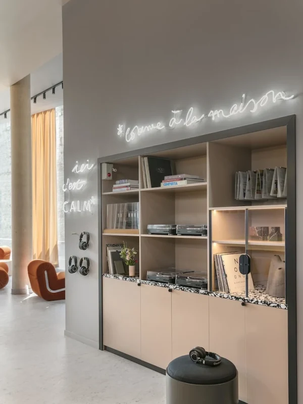 Okko Hotels Paris Gare De Lest - image 2