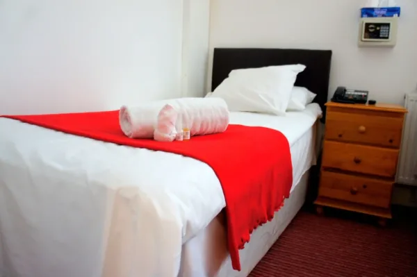 Plaza London Hotel