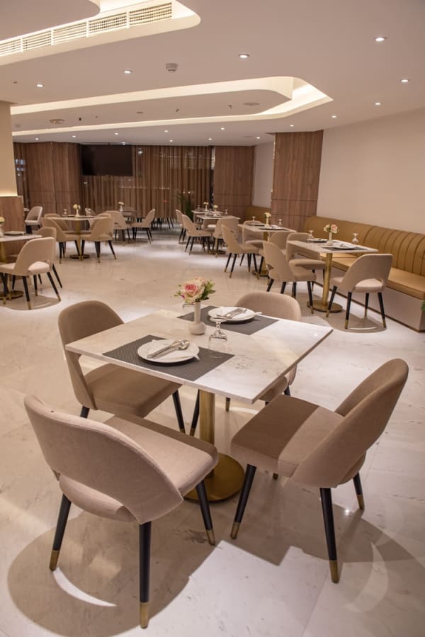 Corp Executive Hotel Doha Suites - image 4