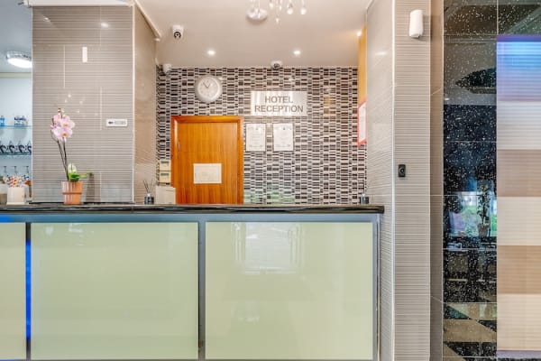London Star Hotel - image 4
