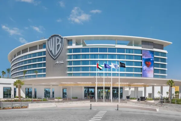 The WB Abu Dhabi, Curio Collection by Hilton