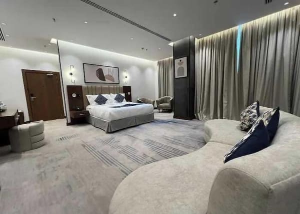 Sunday Luxury Central Formerly Anan Hotel - image 3