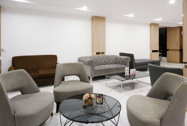 Sunday Platinum Suites - image 2