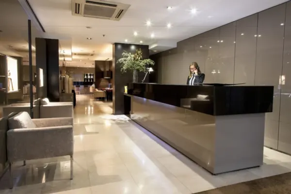 Hotel Zenit Barcelona - صورة 2