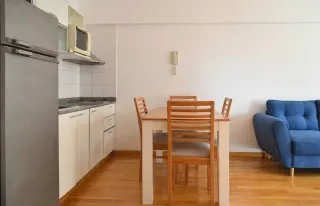 Hermoso monoambiente + vista jardin y pileta - Miniatura 11