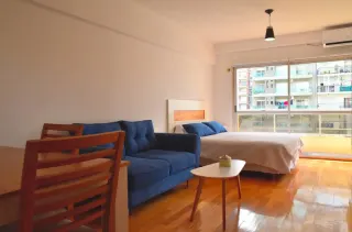 Hermoso monoambiente + vista jardin y pileta - Miniatura 22