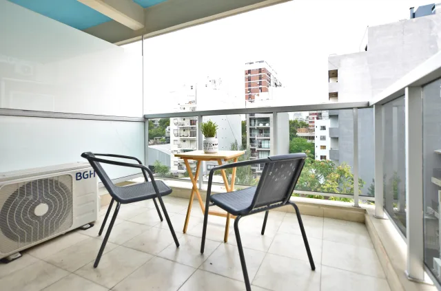 Amplio departamento con balcón y amenities / Palermo Hollywood - Thumbnail 3
