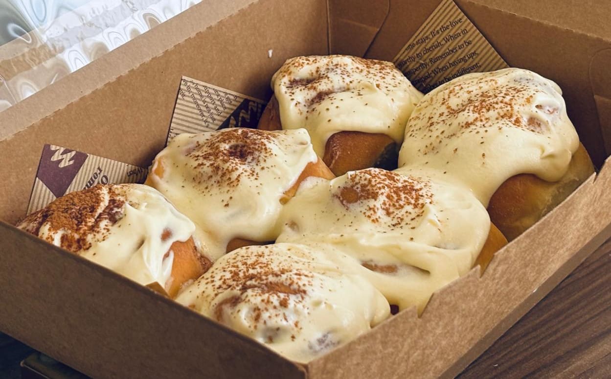 Cinnamon Rolls (6 pieces)