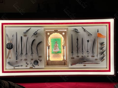 Maratha Shilekhana Frame 02