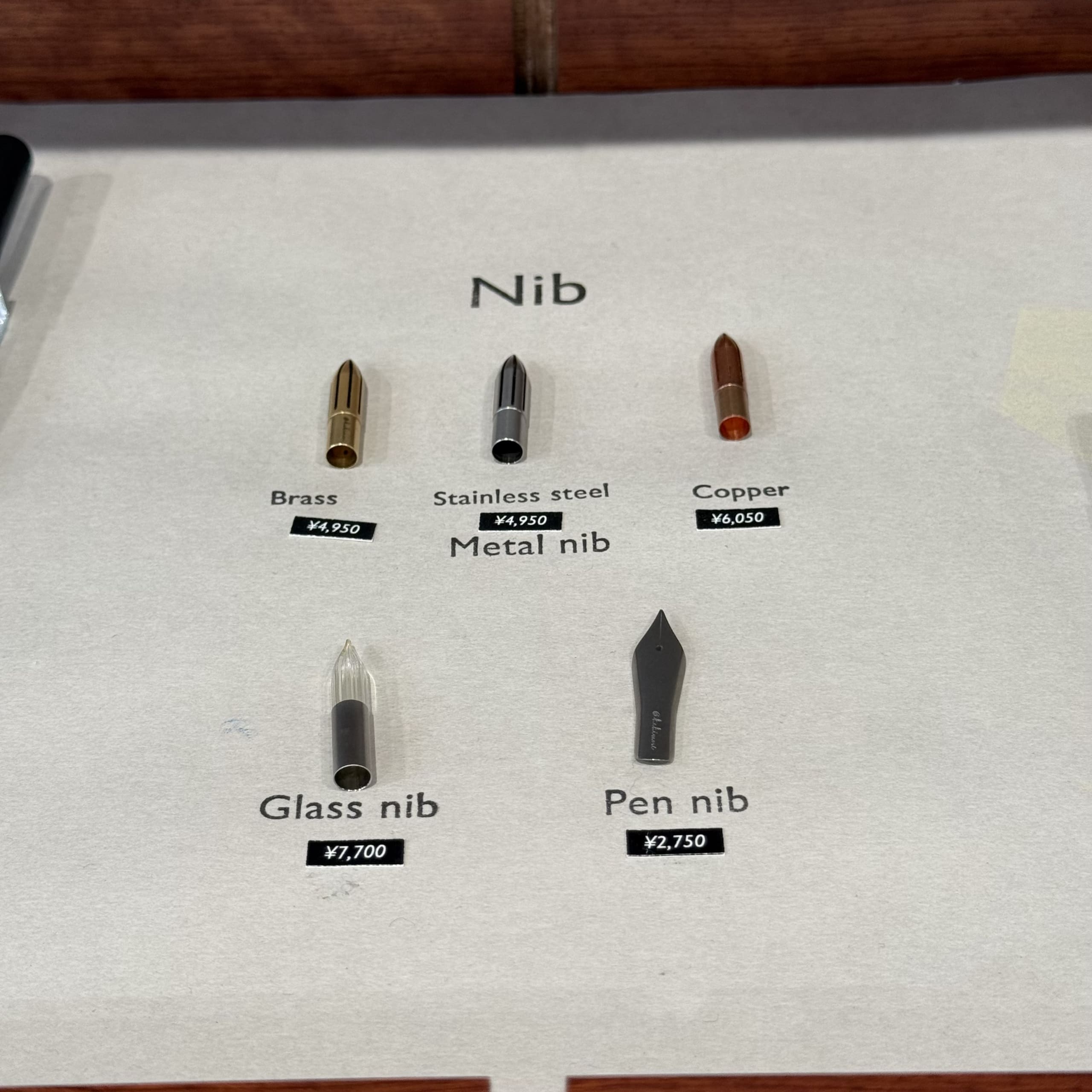 カキモリで展示されている5種類の付けペンのペン先。