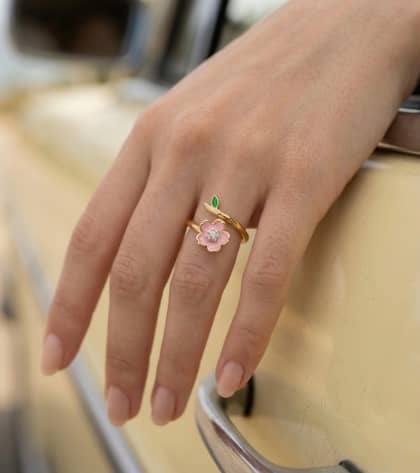 Flower ring - adjustable
