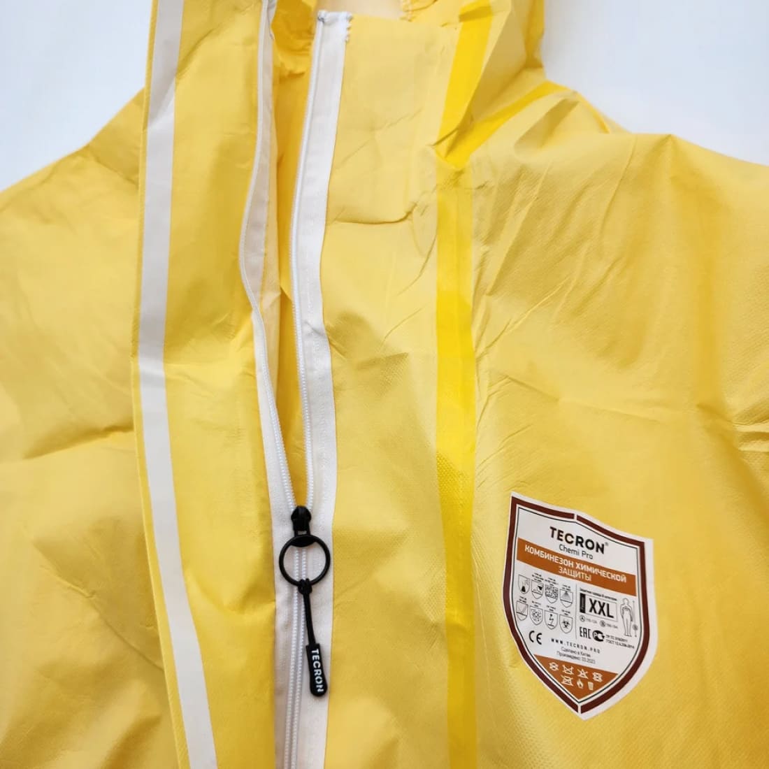Комбинезон одноразовый защитный TECRON Chemi Pro