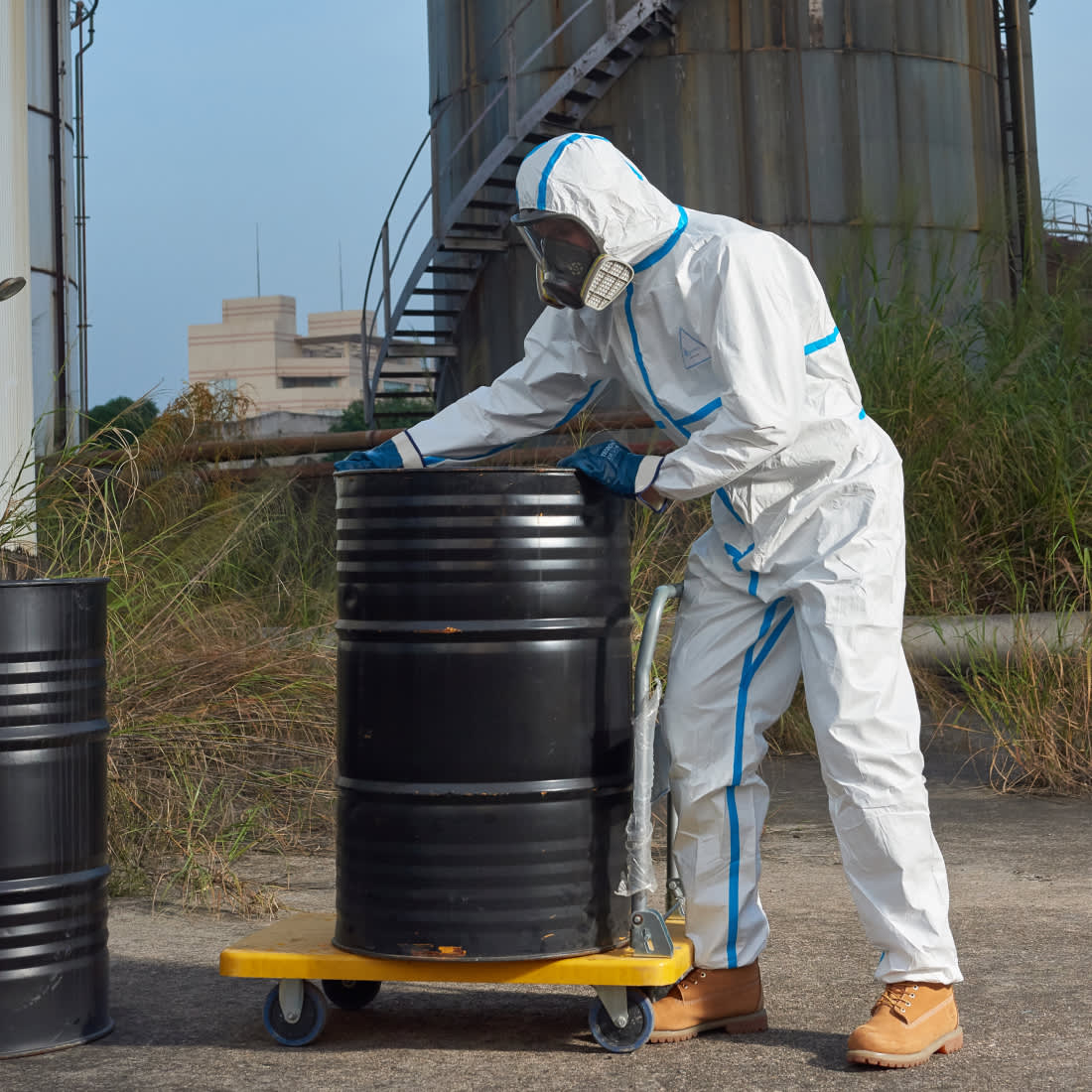 Комбинезон одноразовый защитный IntegraWay ExtraSafe