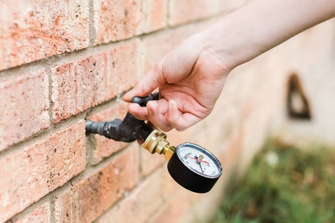 check water pressure at home