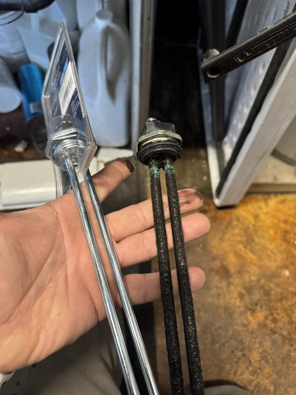 New versus deteriorating anode rod