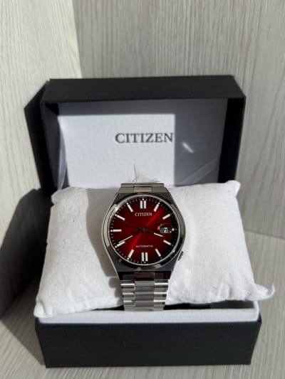 Reloj Citizen Tsuyosa Automatico Dial Rojo NJ0150-56W, original con garantía
