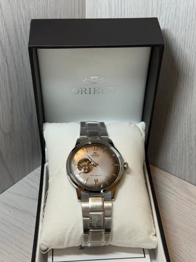 Reloj Orient Bambino Open Heart Dial Gris, original con garantía