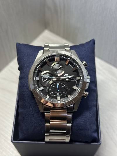 Reloj Casio Edifice EFR-571D-1AVJDF, original con garantía
