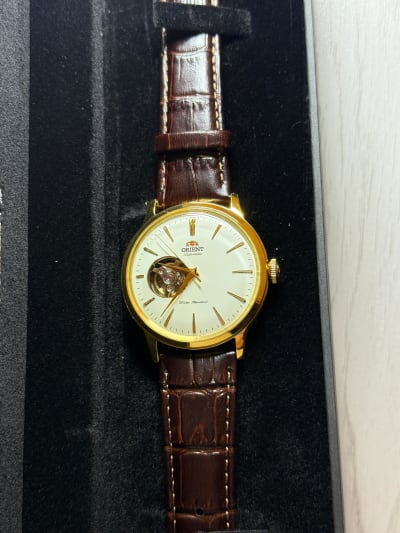 Reloj Orient Bambino Open Heart Automatico Dial Blanco, original con garantía