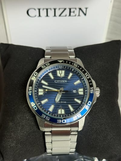 Reloj Citizen Eco-Drive "Wave" Sport AW1525-81L, original con garantía