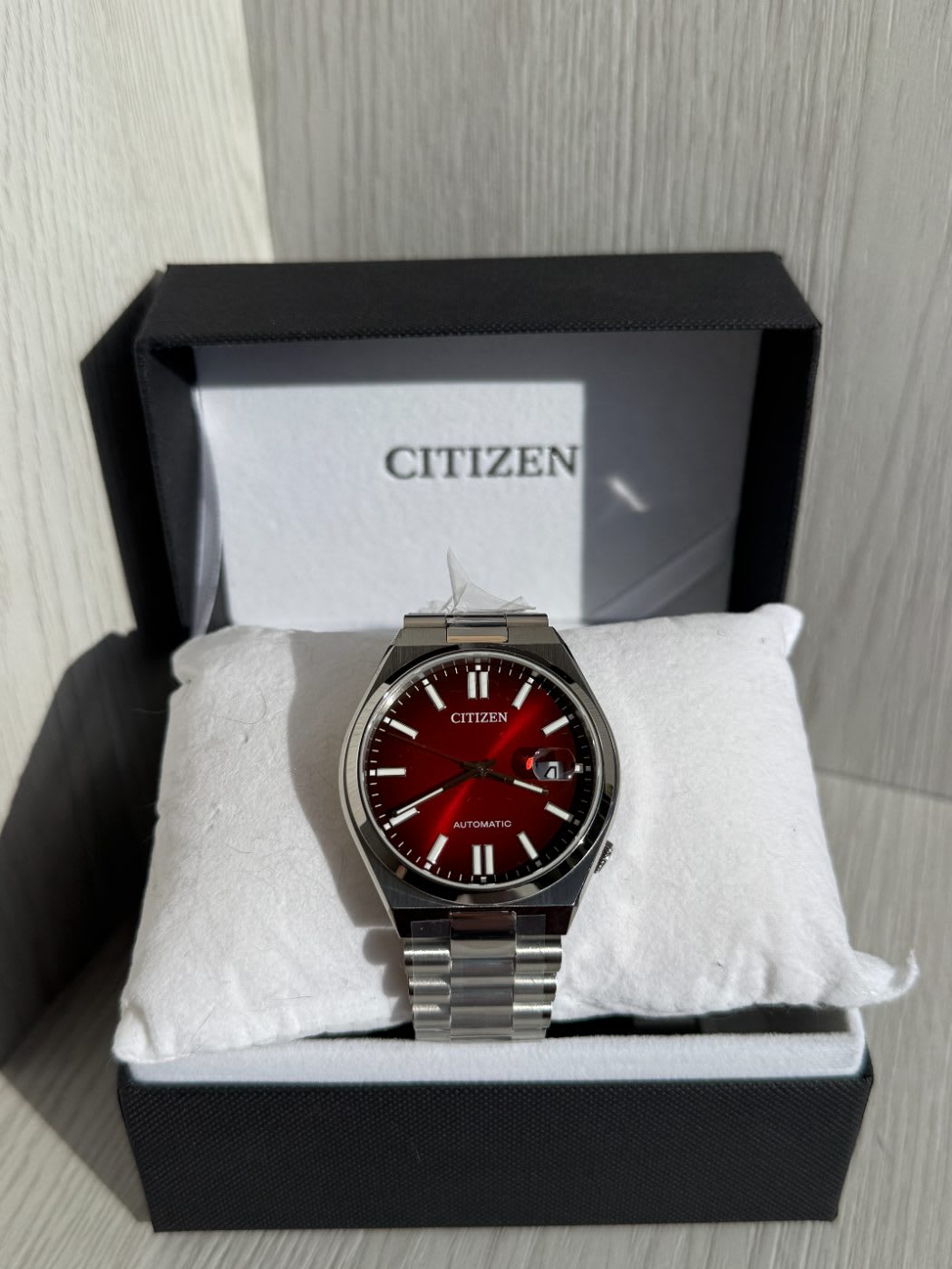Tsuyosa Automatico Dial Rojo