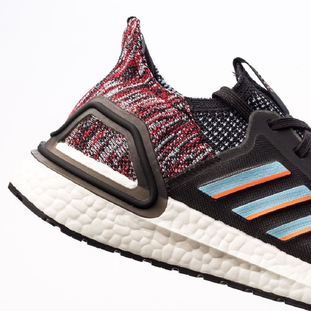 Chaussures running ENFANT ADIDAS ULTRABOOST 19 J — Chaussures running