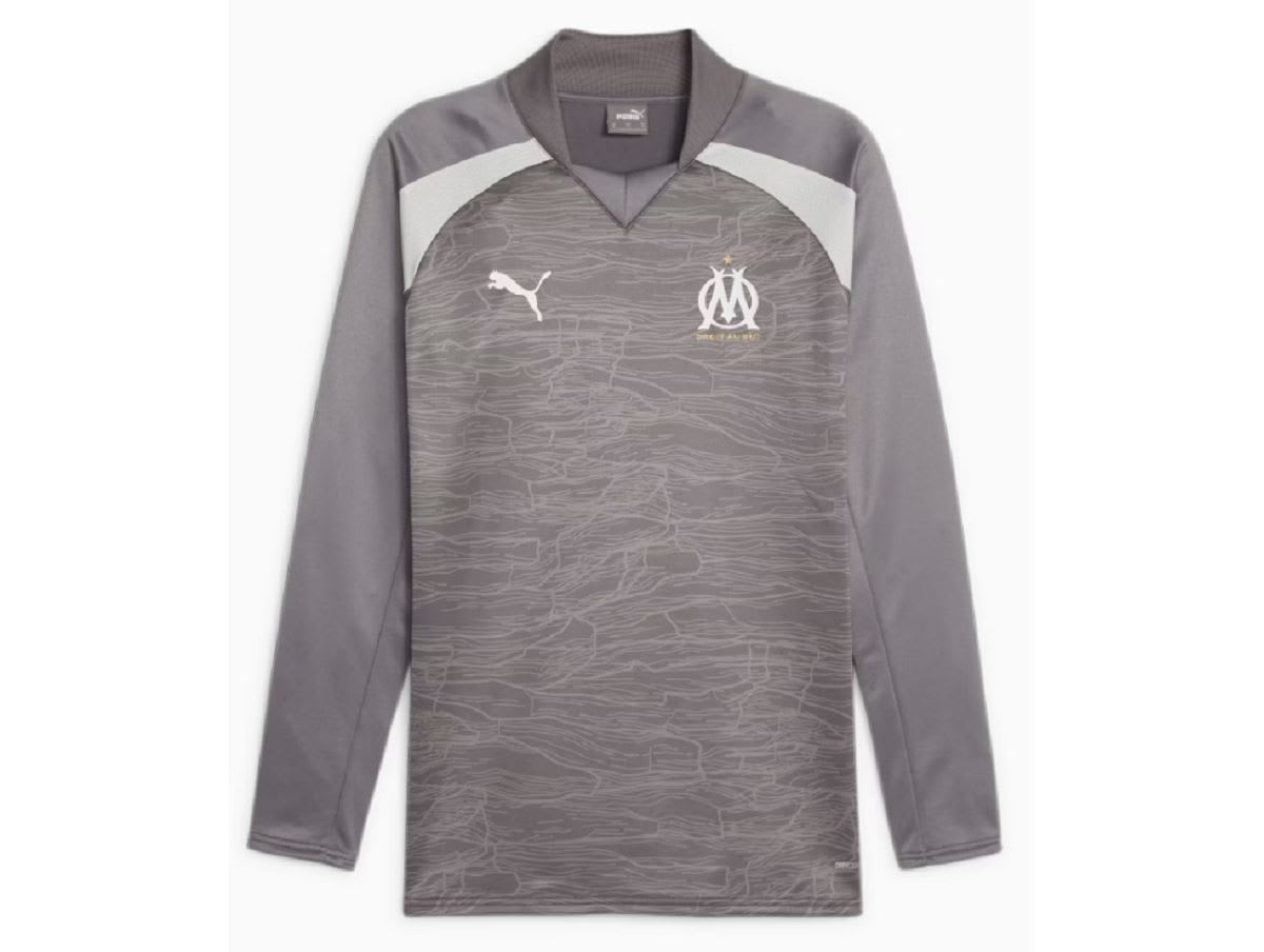 Haut training foot HOMME PUMA OM PREM LS SWEAT TOP — Haut training foot