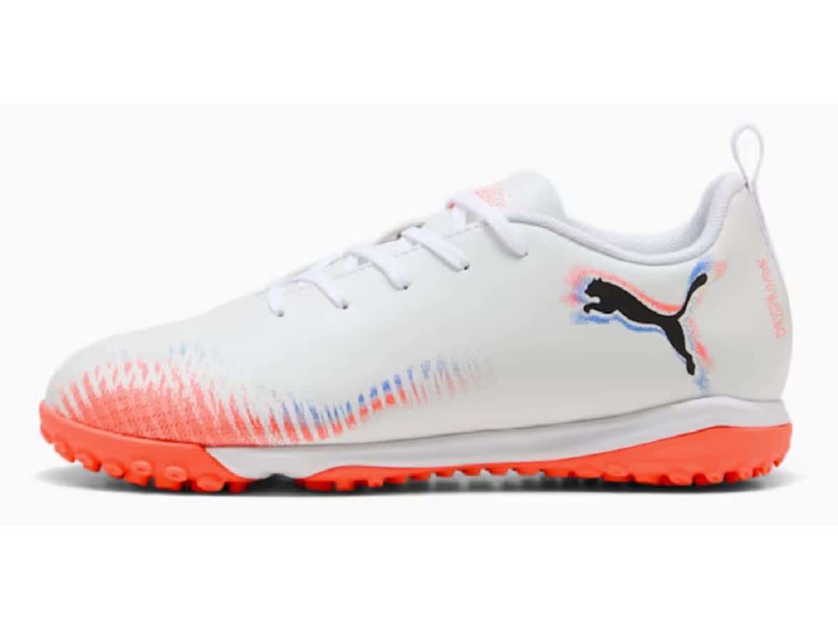 Chaussures football ENFANT PUMA FUTUR 8 PLAY TT JR — Chaussures football