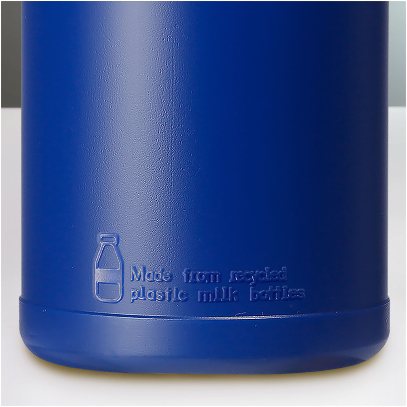 Bouteille de sport Baseline de 500 ml recyclée avec couvercle rabattable