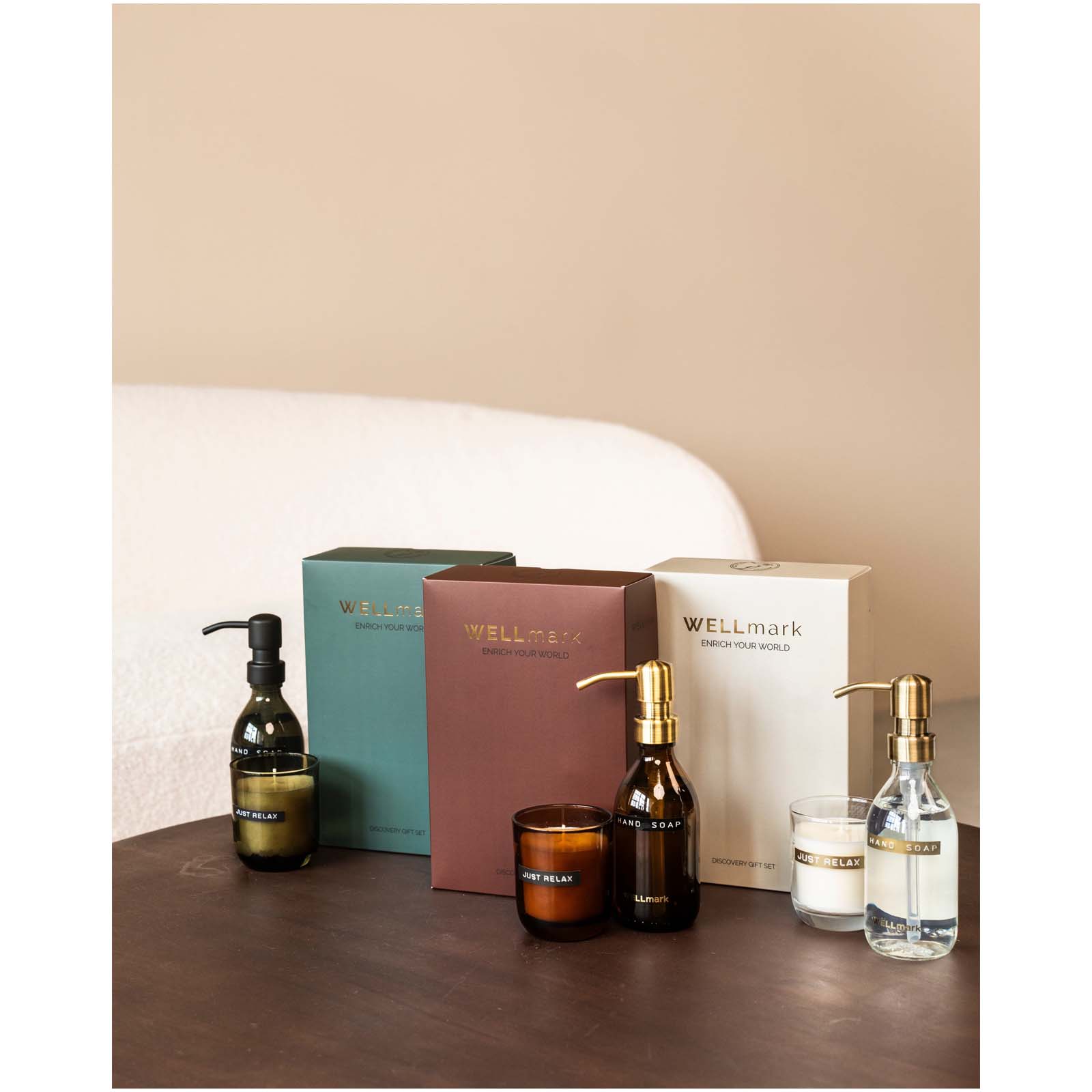Distributeur de savon pour les mains de 250 ml et ensemble de bougies parfumées de 150 g Wellmark Discovery- parfum linge fra