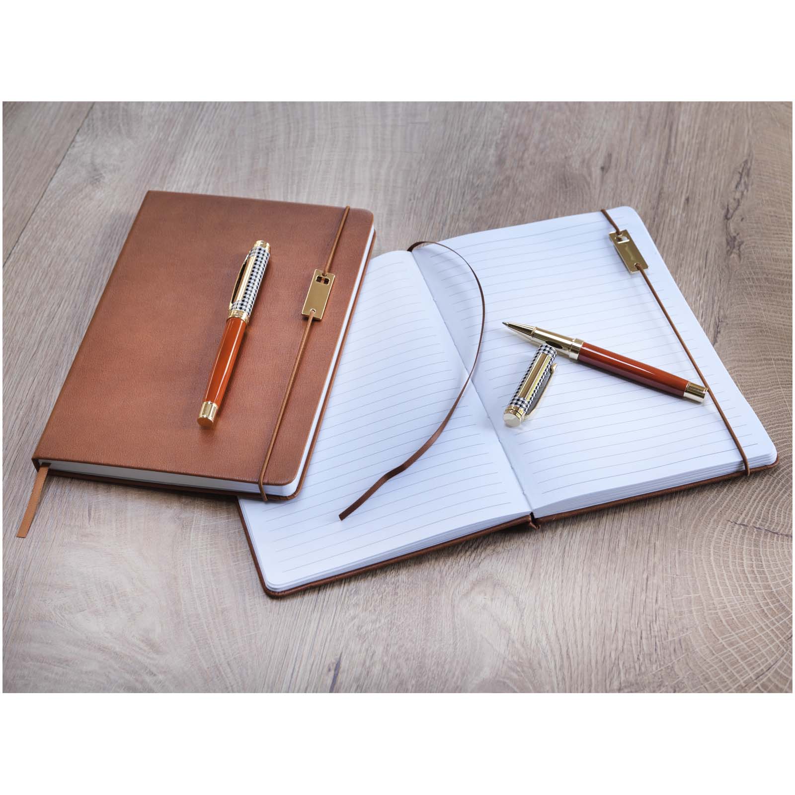 Luxe Ensemble Legato comprenant carnet A5, stylo bille et stylo roller (encre bleue)