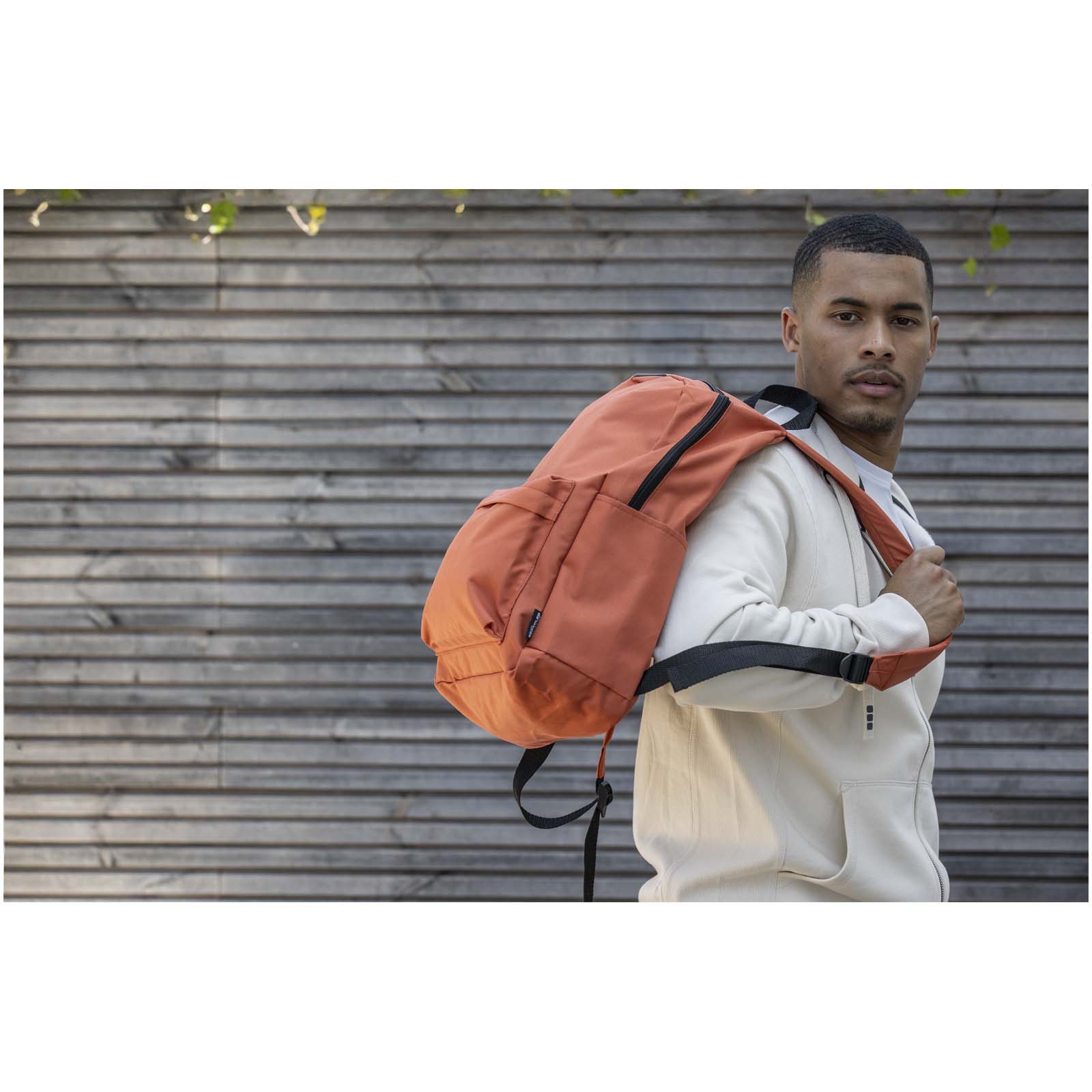 Sac à dos pour ordinateur portable Byron de 16 L et 14" en matériaux recyclés certifiés GRS